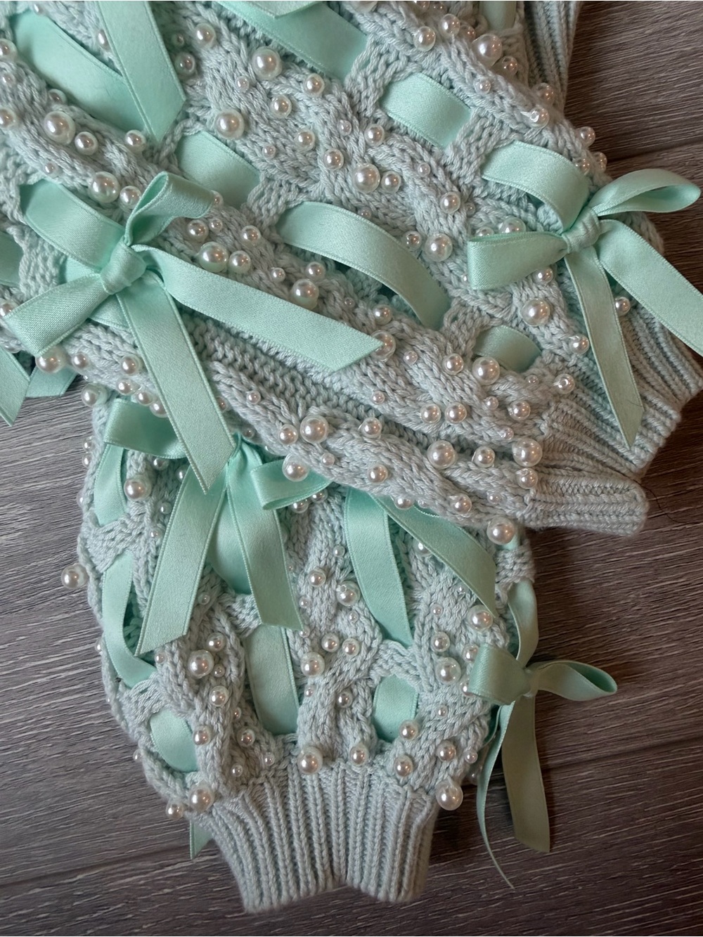 Alice + Olivia Mint Ribbon & Pearl Embellished Cardigan NWT - Picture 4 of 6